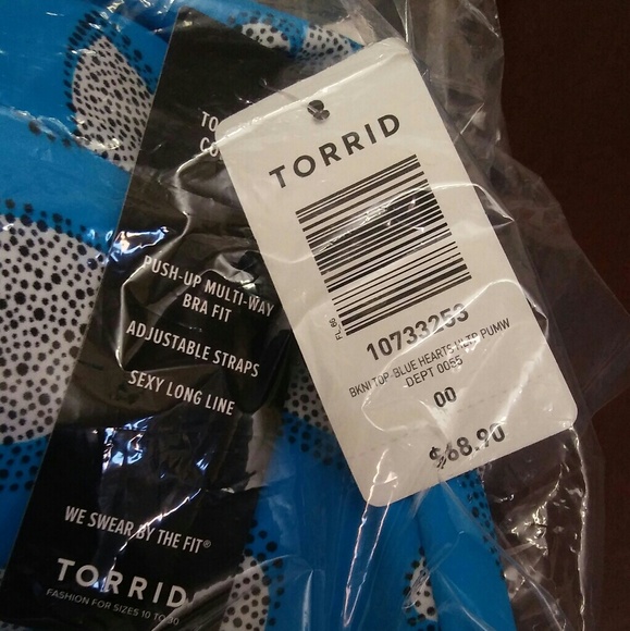 Heart print halter bikini top - Picture 3 of 3